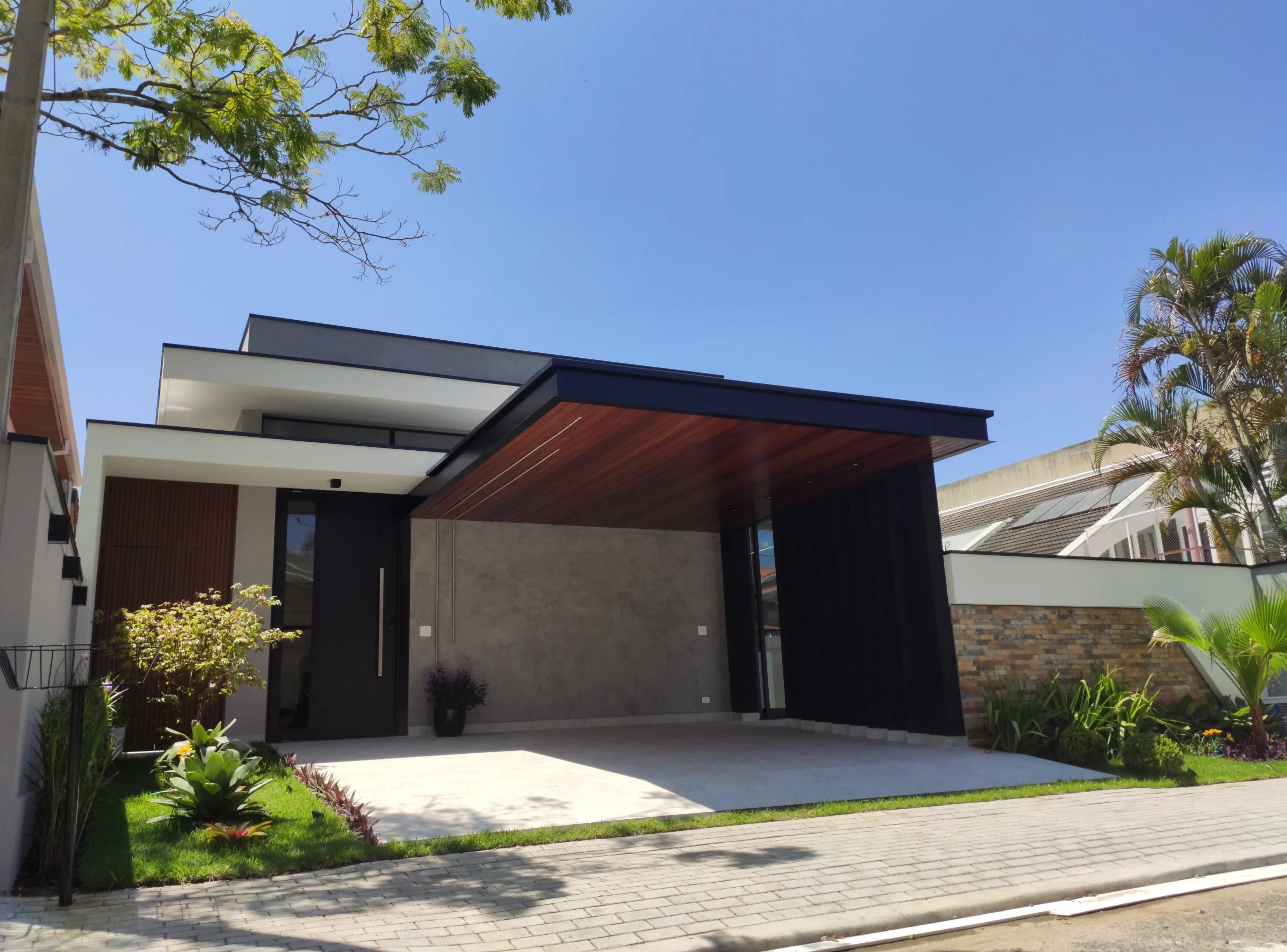 Residência M&M - Casa Colinas